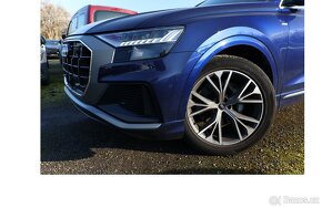 Audi Q8 55 TFSI 2xS line AL21\" Tour LEDMatrix Pan Kůže 12/2 - 4