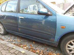 prodám Nissan Primera P11, 1,8, rok 2002 - na opravu či ND - 4