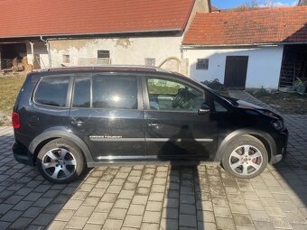 Prodám Volkswagen cross  Touran 2.0 TDI 103kw - 4