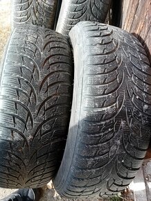 185/60R15 88T Nokian zimní Fabia 1 - 4