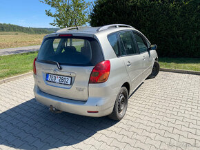 Toyota Corolla Verso 2,0 D4D 66kW,  2004 - 4