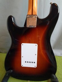 PRODÁM Fender Squier+futrál - 4