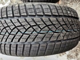 225/40/19 zimni pneu GOODYEAR TOYO 225/40 R19 - 4