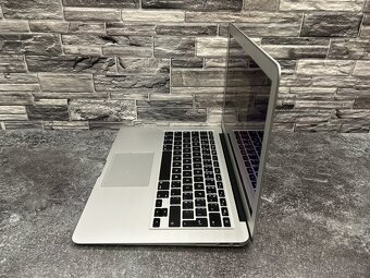 MacBook Air 13" 2015 i5 / 8GB / 128GB - 4