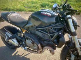 DUCATI MONSTER 821 Black - 4