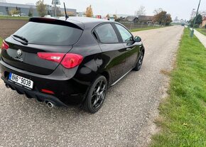 Alfa Romeo Giulietta 2,0JTDM-2 Sprint naj.22000KM nafta - 4