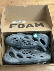 Adidas Yeezy Foam RNR - 4