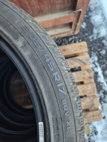 4x205/45 r17 Zimni pneu Nokian vzorek 6,5mm - 4