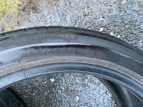 BRIDGESTONE 235/40R19 - 4