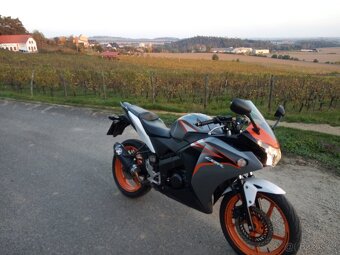 HONDA CBR 125 - 4