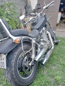 Suzuki Intruder 1400 - 4