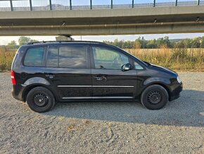 Voklswagen Touran 1.9 tdi - 7 míst - 4