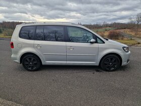 VW Touran 1.2TSi 77Kw 2011 XENONY SERVIS - 4