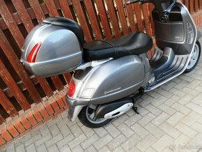 Vespa Granturismo 200 L - 4