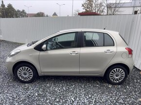 Toyota Yaris 1,0 VVT-i,51kW,Dream,2.maj.,ČR - 4