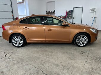 Volvo S60, 2.0D 120KW AUTOMAT KŮŽE TOP 1.MAJITEL+SADA KOL - 4