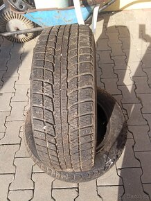 Gumy 225/60 r17 - 4