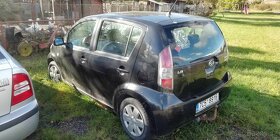 Daihatsu Sirion 1.3i - Subaru Justy- Toyota Yaris - 4