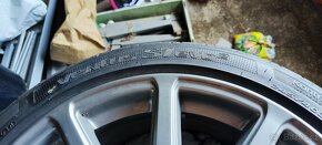 Prodám obuté kola 245/40r18 - 4