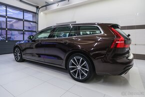 Volvo V60 2021 B5 184kW Momentum Pro,360°,HUD,LED - 4