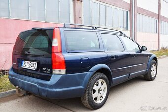 Volvo XC70 D5 4X4/MANUÁL/KŮŽE/NAVI/TAŽNÉ/ - 4