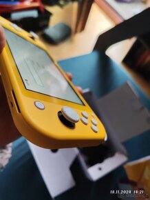 Nintendo switch lite - 4