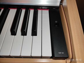 Elektrické piano Yamaha Arius - 4