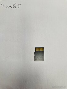 Flash disky a Micro SD karty - 4