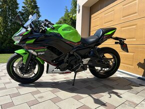 Kawasaki ninja 650 - 4