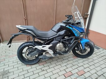 CF MOTO 650 MT - 4