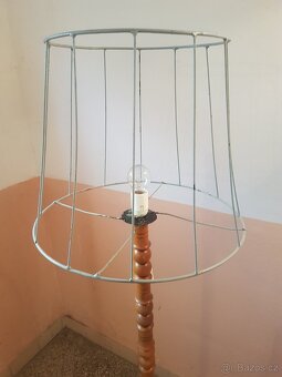 Dřevěná stojací lampa - 4