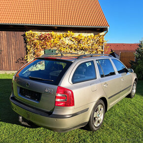 ŠKODA OCTAVIA II 1.6 MPI ELEGANCE - 4