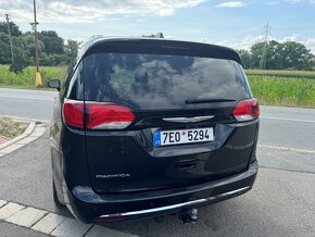 Chrysler Pacifica 3,6 L V6 RU Touring L 2017 - 4