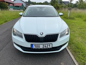 Škoda Superb 3 combi, najeto 142 tkm, 1 maj., servis - 4