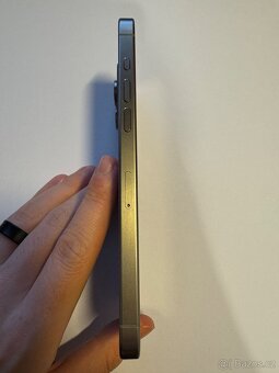 iPhone 15 Pro Max 256GB přírodní titan - 4