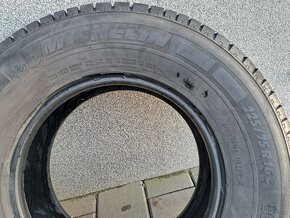 Pneu Michelin Agilis 225/75 R16C, 118/116 R - 4