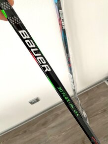 hokejky Bauer Vapor Prodigy flex 30 & 40 - 4