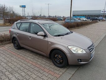 Kia ceed kombi 1,4 benzín, 80 kW, najeto 244tis km - 4