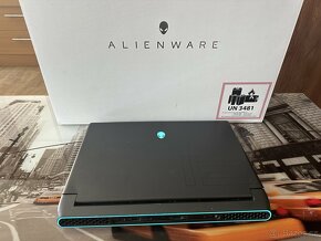 DELL ALIENWARE M15 R5 (N-AWM15R5-N2-752K) Herní notebook - 4