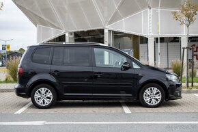 Volkswagen Touran 2.0 TDI Comfortline - 4