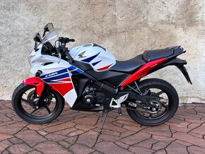 Honda CBR 125 R 2016, najeto 12400km - 4