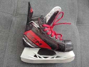 Brusle CCM Jetspeed FT6 Pro YTH- REGULAR, 12 - 4