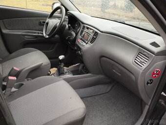 KIA RIO 1.4 71 KW 2009 - 4