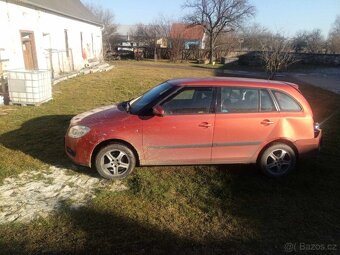 Škoda Fabia II -kombi 1,6 16V  benzín 77kw rok 2008 - 4