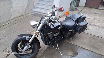 SUZUKI M800 Intruder - 4