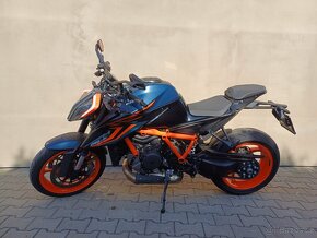 Prodám KTM 1290 SUPER DUKE R EVO BLACK 2023 - 4