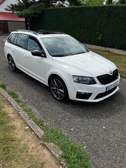 Škoda Octavia 3 RS 135Kw combi DSG Pano - 4