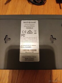 Switch Netgear a TP-Link - 4