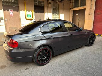 Prodám BMW 330D 170kW r.v. 2006 - 4