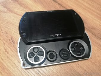 Sony psp go - 4